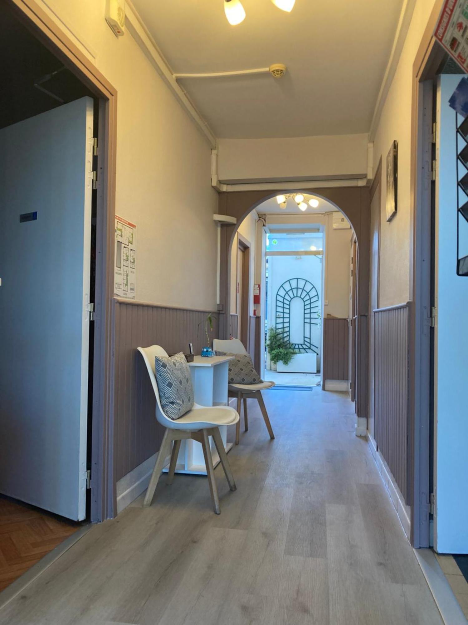Hotel Des Ducs Невер Екстер'єр фото