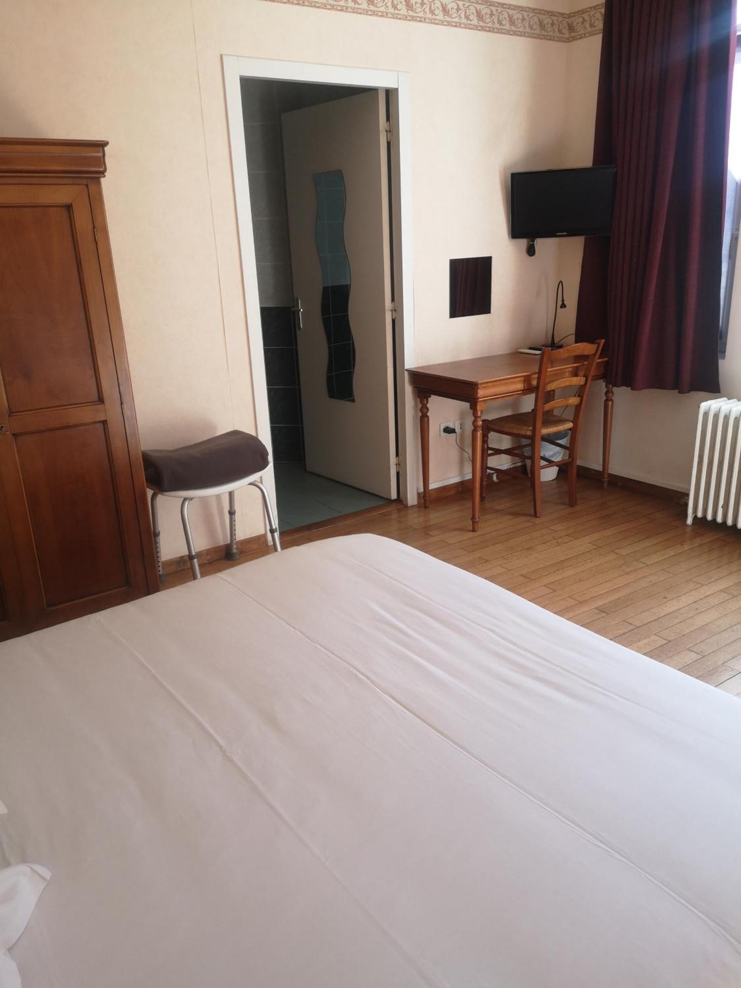 Hotel Des Ducs Невер Екстер'єр фото